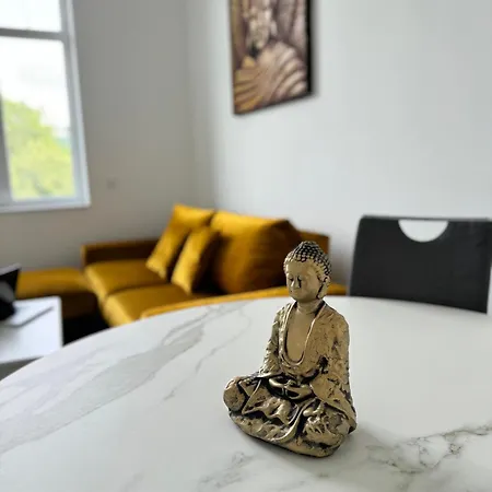 Luxuswohnung In Stadtzentrum Apartmán